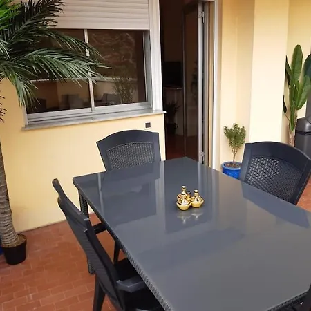 Le Garavan, Superbe Studio Vue Mer Et Vieux Menton Exterior photo