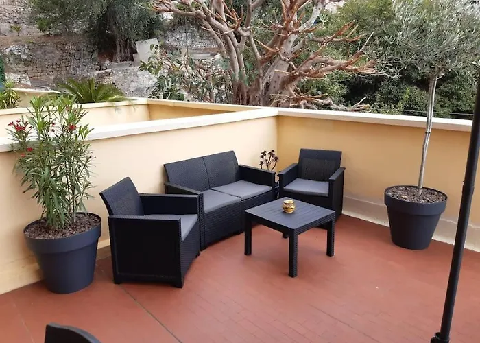 Le Garavan, Superbe Studio Vue Mer Et Vieux Menton